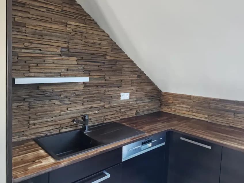 WOOD