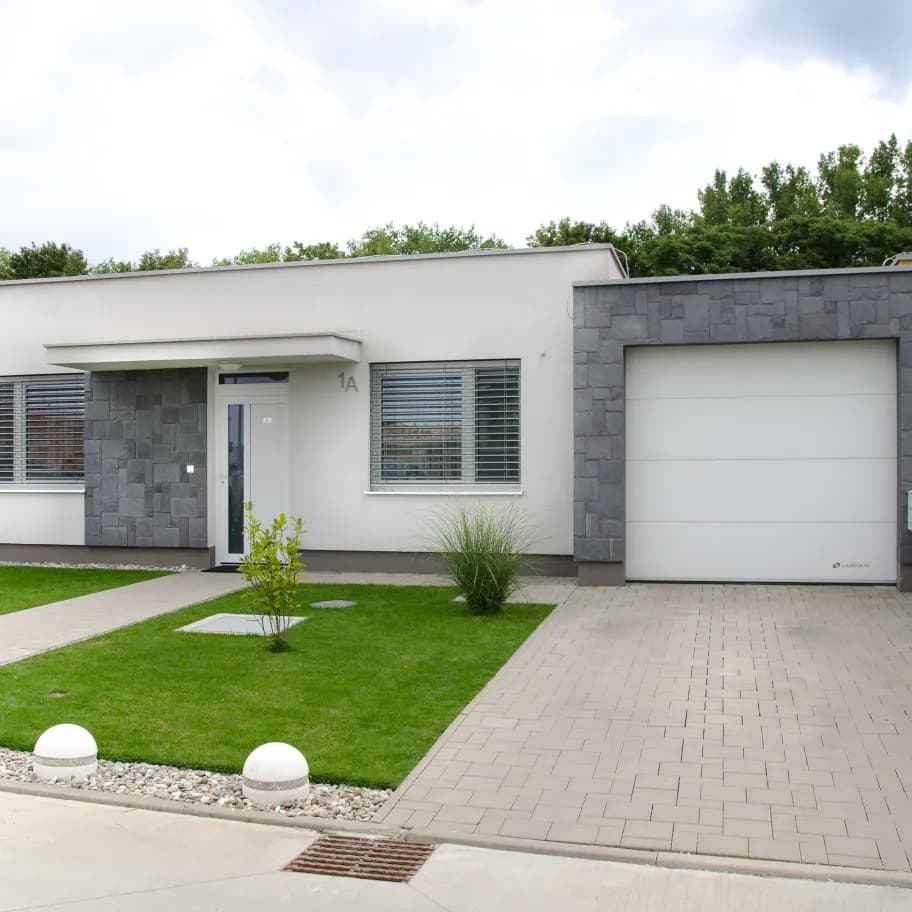 Cleft slate grey